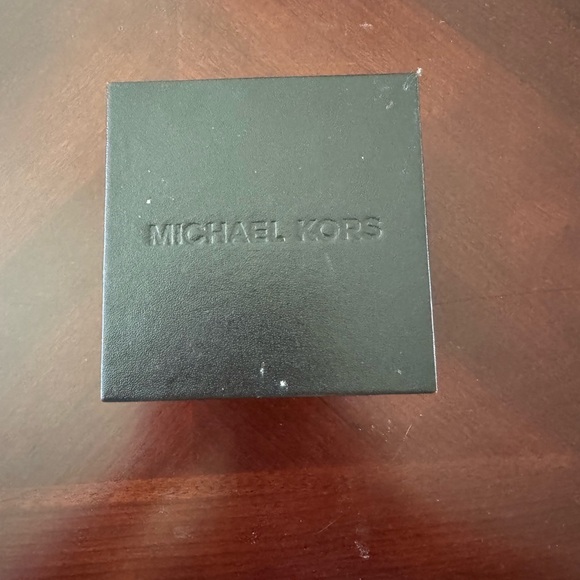 Michael Kors Darci Silver-Tone Watch - Picture 3 of 3